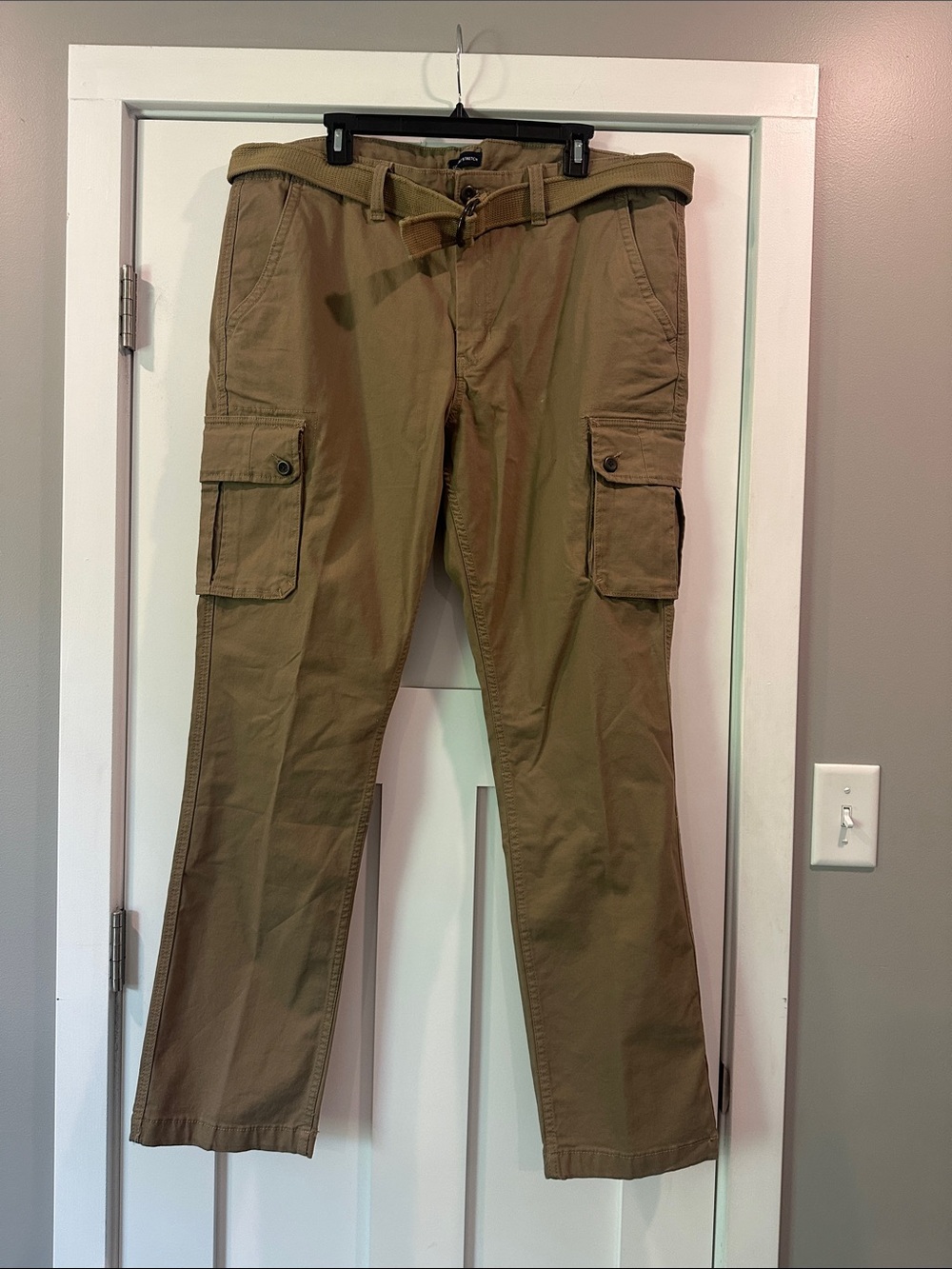 Men's Cargo Pants in Khaki with Utility Pockets